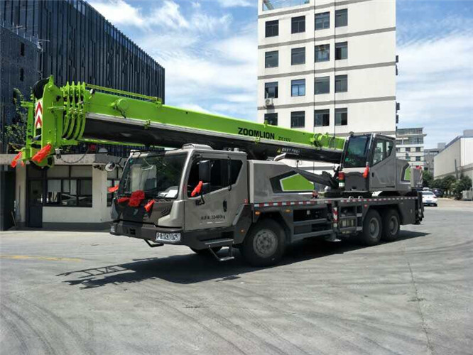 天长市跨街广告牌的高空安装注意事项